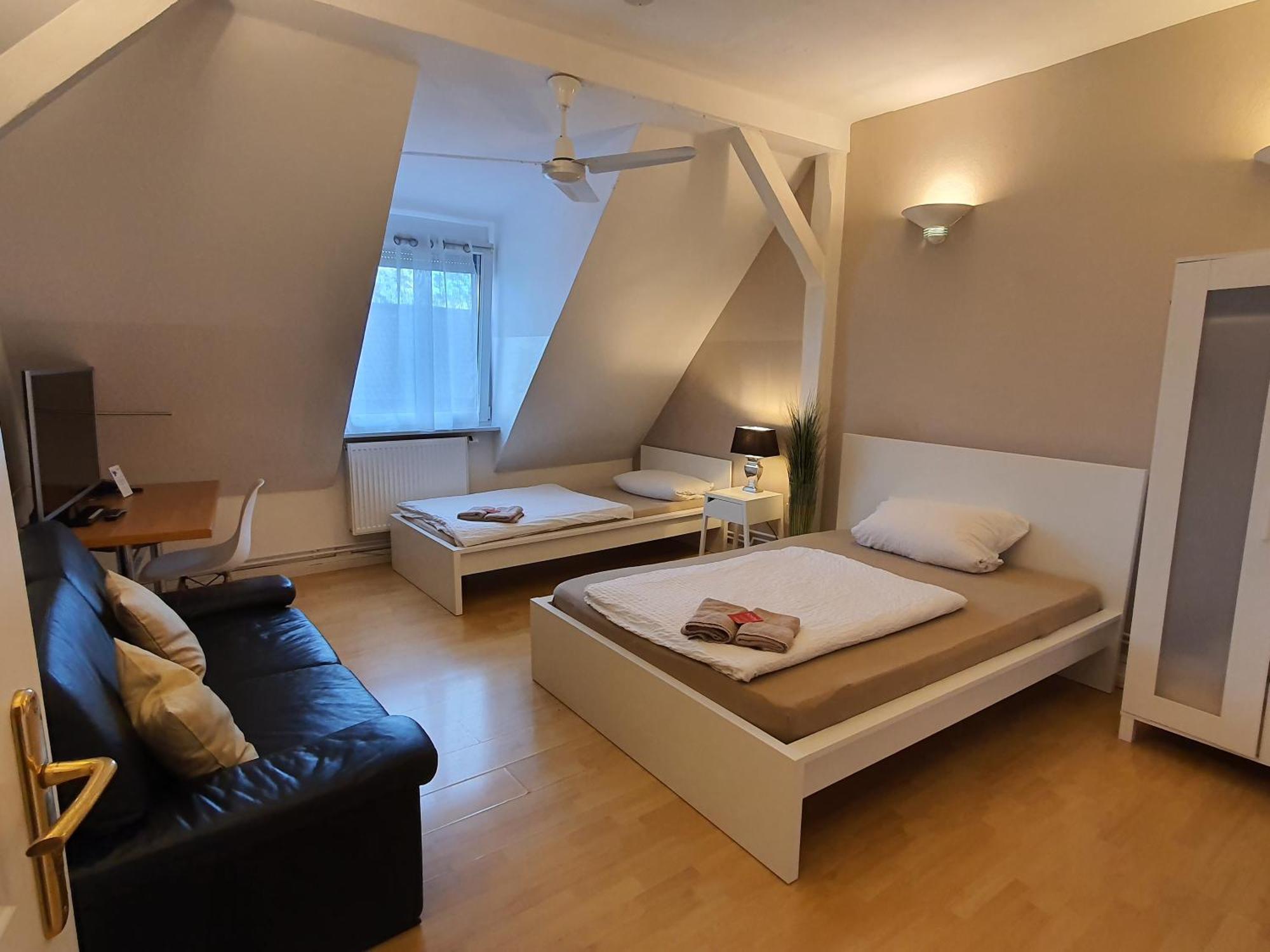 Colodging Mannheim - Private Rooms & Kitchen Exteriér fotografie