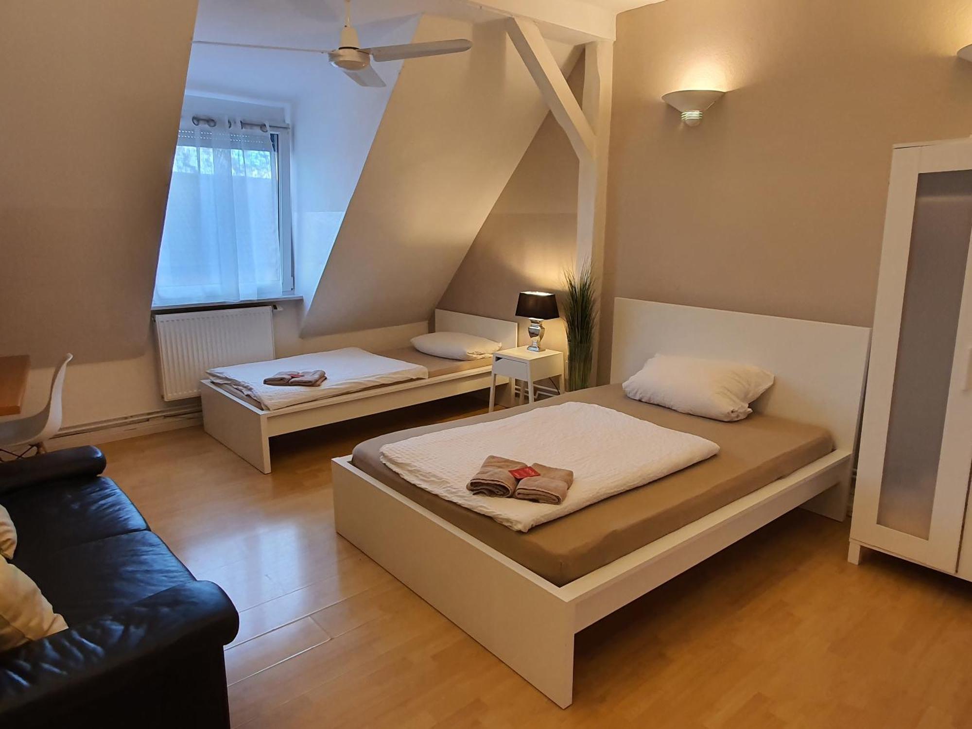 Colodging Mannheim - Private Rooms & Kitchen Exteriér fotografie